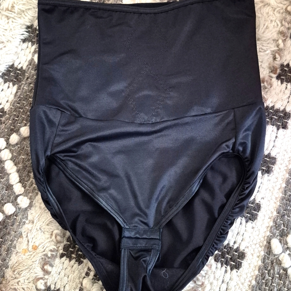 Flexees Black Shaper Panties XL